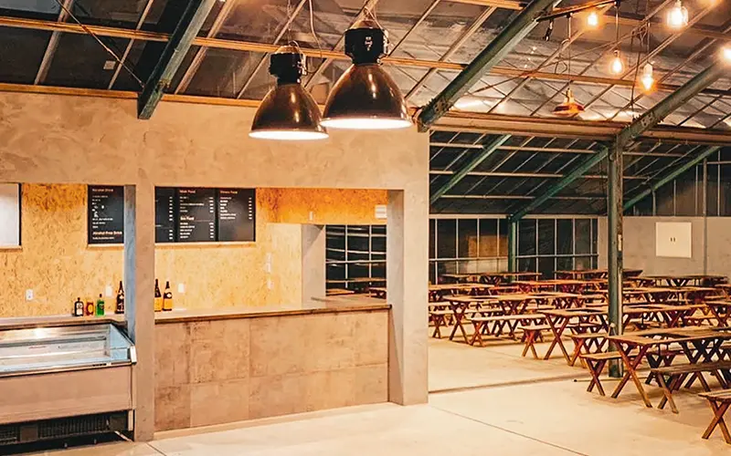 BBQハウス 屋内席(夜)